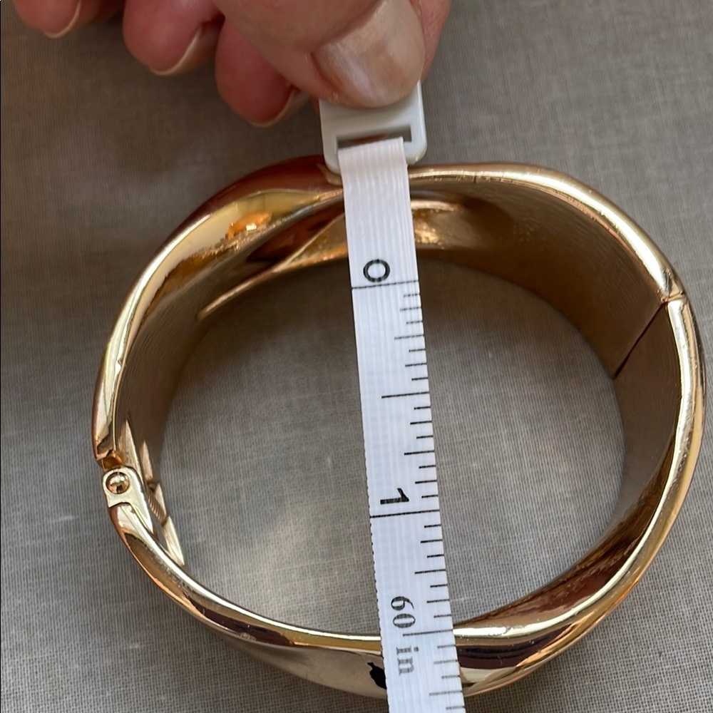 Elegant Gold-Tone Womens Cuff Bracelet - Picture 5 of 11
